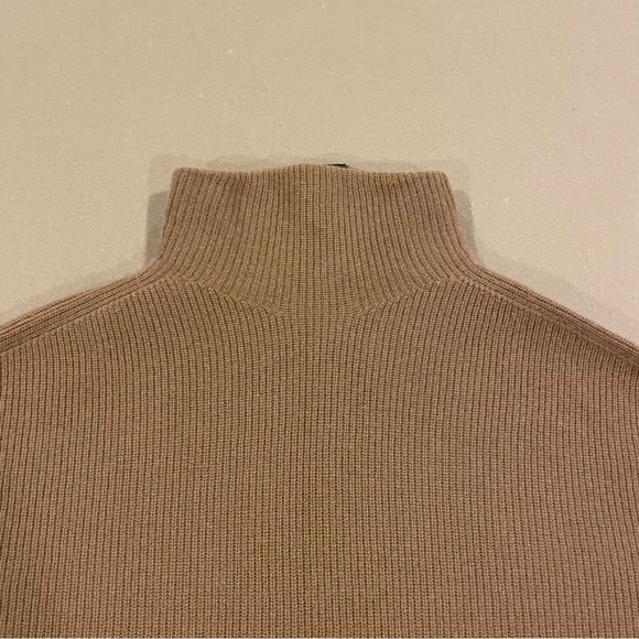 Alice + Olivia Cashmere Pullover Turtleneck Sweater Camel Size Small/Medium - Picture 4 of 9
